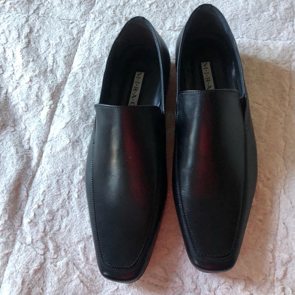 Brand new men’s dress shoes 🖤